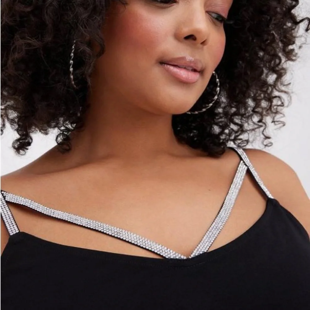 Plus Size - Picture 2 of 7